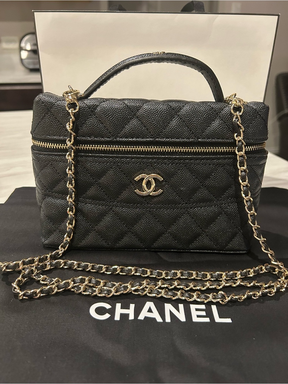 Chanel Quilted Leather Vanity Crossbody Bag in Black VIP GWP - Picture 13 of 14